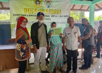 Pemdes Cikopomayak Salurkan BLT DD Tahap 2 Tahun 2022 ke 138 KPM