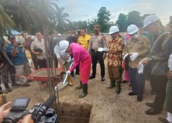 “Bupati Rokan Hilir,Letakan Batu Pertama,Untuk Pembangunan Tower LLP TVRI”