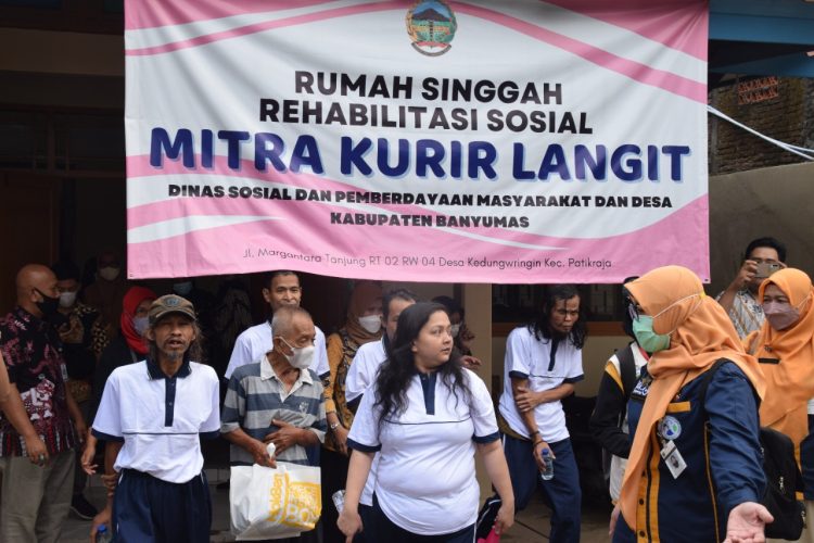 Sepuluh ODGJ Dikirim Ke RSUD Klaten Untuk Mendapatkan Penanganan