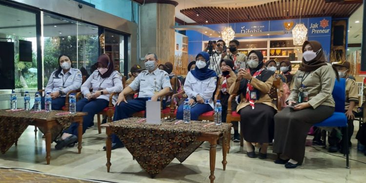 Kenalkan POCADI, Siswa-Siswi SDN 04 Sukapura dan SDN 03 Ancol Diajak Mengikuti Wisata Literasi