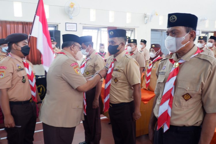 Ketua Kwarcab Banyumas Lantik Mabiran dan Pengurus Kwarran Somagede