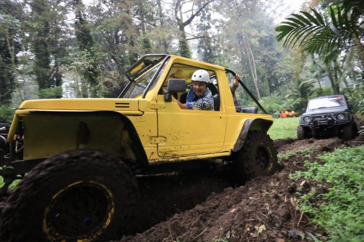 Jelajahi Lereng Gunung Slamet, Ganjar Rasakan Sensasi Luar Biasa