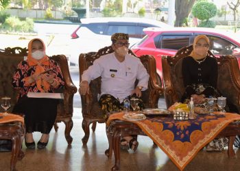 Lestarikan Batik Cerbonan dengan Lomba Fashion Show