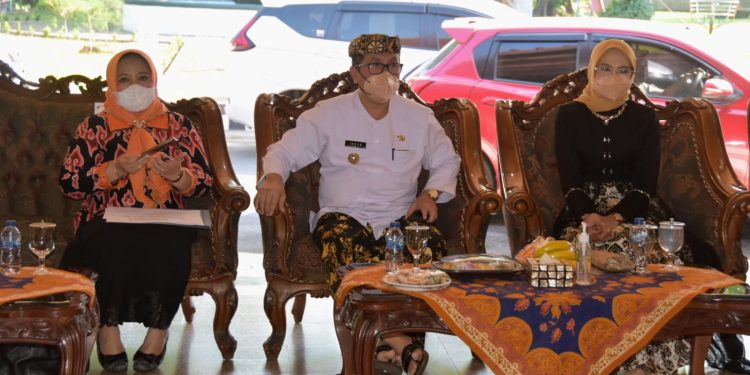 Lestarikan Batik Cerbonan dengan Lomba Fashion Show