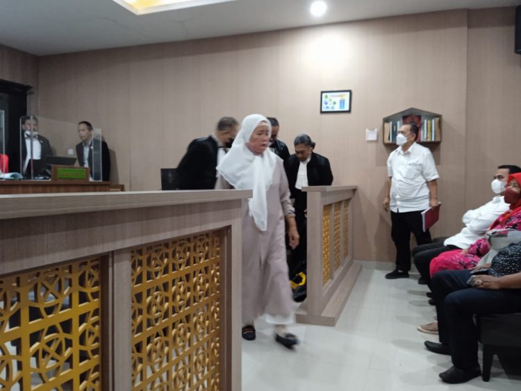 Nenek Yossi Minta Dibebaskan Hakim, Jaksa Akan Lakukan Replik