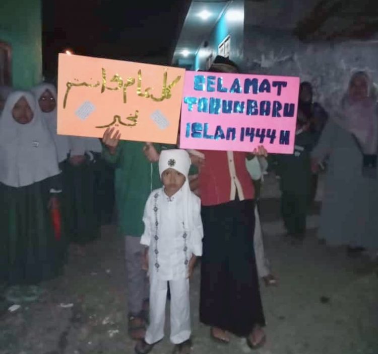 Sambut 1 Muharam, Pengajian Mahad AL-Musawa Gelar Pawai Obor Keliling Kampung