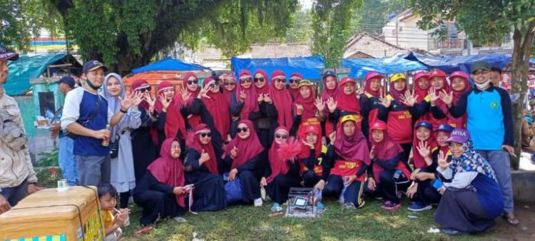 PKBM Giri Taruna Kirimkan 2 Regu Perlombaan Baris Berbaris di Kecamatan Jasinga