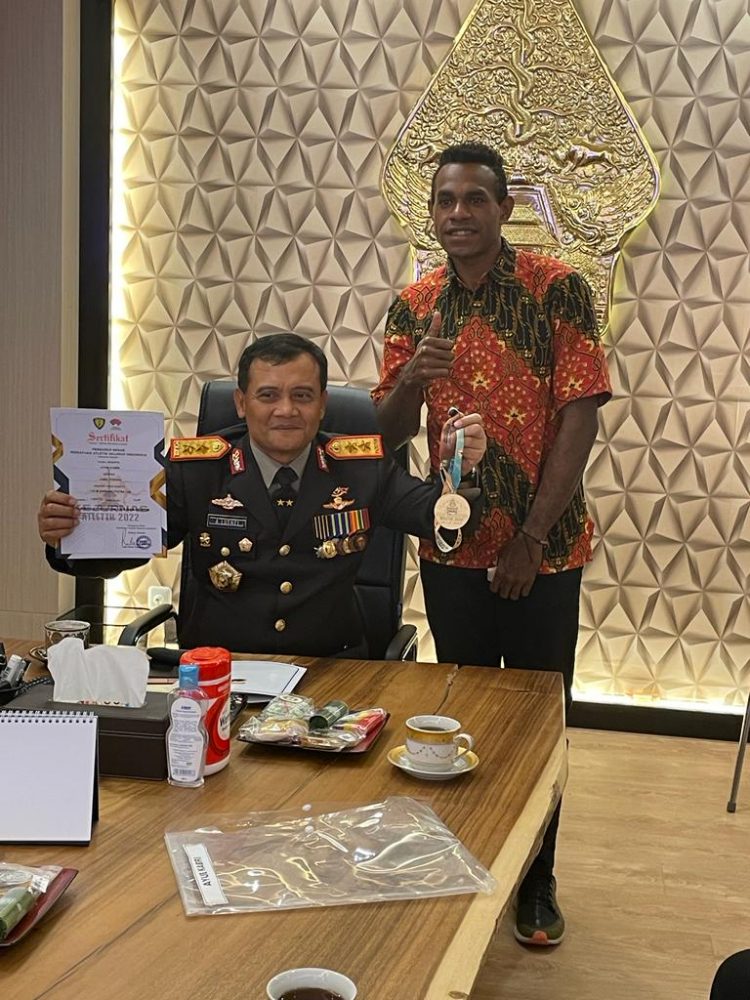 Kapolda Jateng Temui Anak Asuh Atlet Jateng Berdarah Papua, Ini Motivasi Yang Diberikan