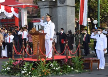 Bupati Banyumas Pimpin Upacara HUT RI ke 77