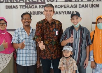 Wakil Bupati Banyumas Lepas Calon Transmigran Banyumas ke Gorontalo