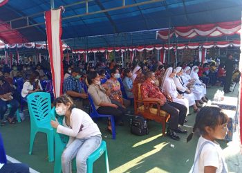 Pentas Seni Meriahkan HUT ke – 75 SD Katolik Renya Rosari, Kapolsek Makale Lakukan Pengawasan dan Pengaturan Pawai