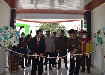 Resmikan Universitas Harapan Bangsa, Husein Harap Adanya Sinergitas dengan Perguruan Tinggi Lainnya