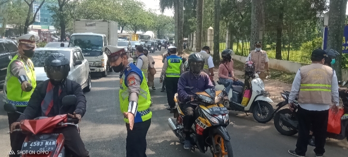 Genjot Pemasukan Pajak Samsat Serpong Razia Kendaraan Bermotor
