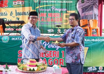 Bupati Banyumas Tantang SMK Negeri 1 Kalibagor Ternak Magot