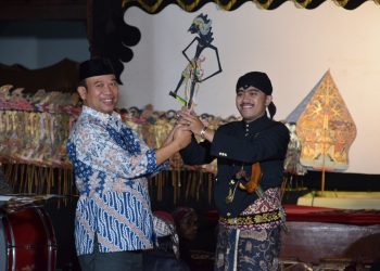 Bupati Husein Minta DKKB Hidupkan Kesenian Banyumas