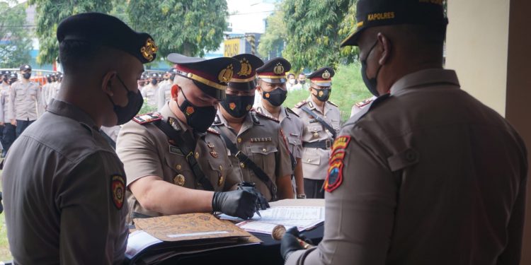 Lima Kasat dan Empat Kapolsek di Polres Purbalingga Berganti