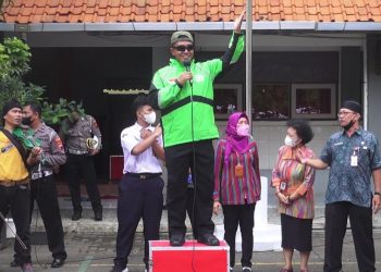 Jajaran Polri Apresiasi Aksi Spontanitas Pelajar SMP Melancarkan Arus Lalin Saat Bus Terbakar