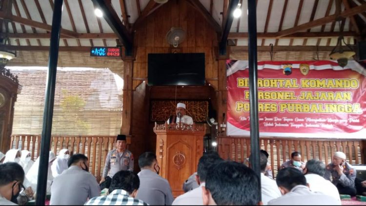 Tingkatkan Iman dan Takwa, Personel Polres Purbalingga Ikuti Binrohtal