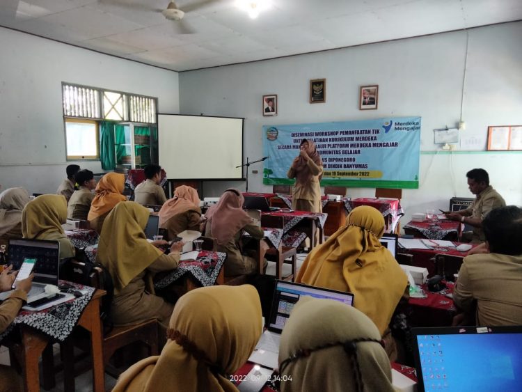 KKG Gugus Diponegoro Gelar Diseminasi Pemanfaatan TIK