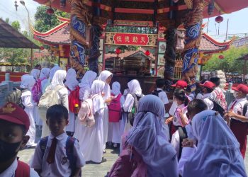 Siswa SD Negeri 2 Kedunggede Outing Class ke Tempat Bersejarah
