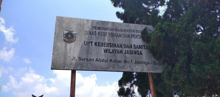 Unit Pelaksana Teknis Sampah Wilayah Jasinga Dikonfirmasi terkait Tumpukan Sampah, Jawabnya Selalu Berubah – ubah