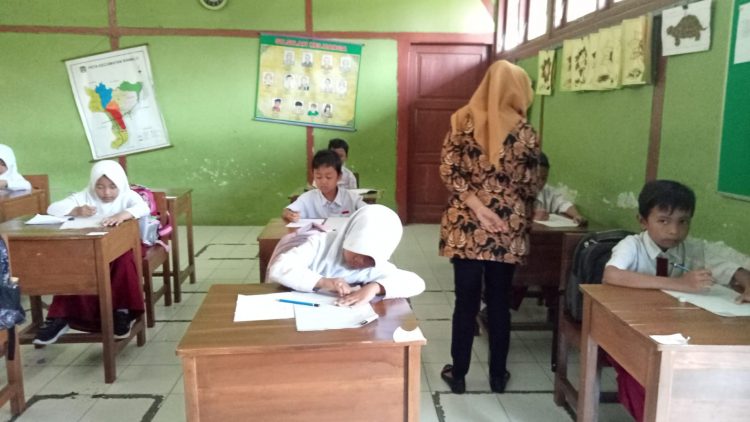 SD Negeri 1 Rawalo Lakukan Asesmen Tengah Semester I Perdana, Kurikulum Merdeka
