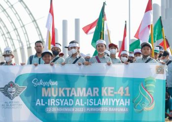 Meriahkan Milad 4.000 siswa Al Irsyad Pawai Ke Menara Teratai