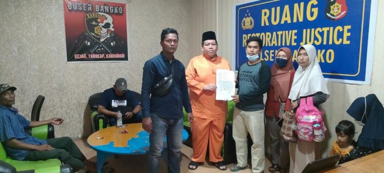 Polsek Bangko Berhasil Restoratif Justice, Dugaan Penipuan Sejumlah Rp 100 Juta