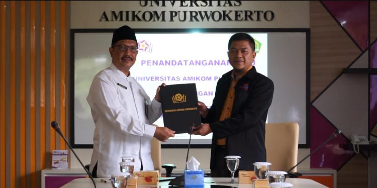 Kemenag Banyumas Teken MOU Dengan Universitas AMIKOM Purwokerto