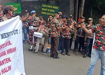Aksi Aliansi Anti Korupsi di Kejaksaan Agung Republik Indonesia, Minta Copot Kajati Banten