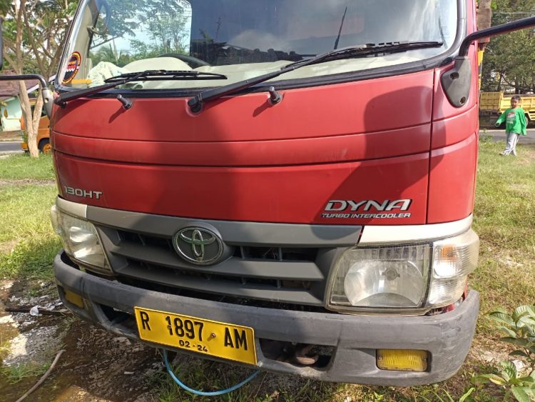 Tabrakan Dump Truk dan Motor di Kejobong, Satu Korban Tewas