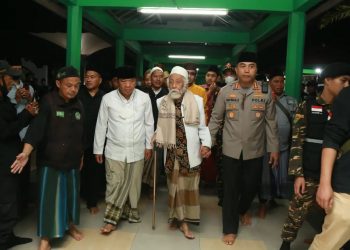 Pj Gubernur Banten Al Muktabar Ikuti Istighotsah Akbar Bersama Abuya Muhtadi