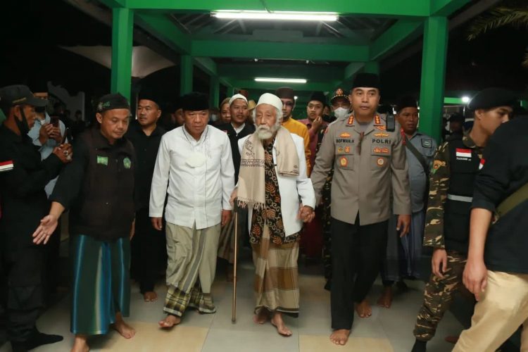 Pj Gubernur Banten Al Muktabar Ikuti Istighotsah Akbar Bersama Abuya Muhtadi