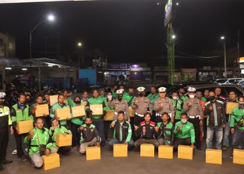 Polres Purbalingga Salurkan Bantuan Bagi Pengemudi Ojol