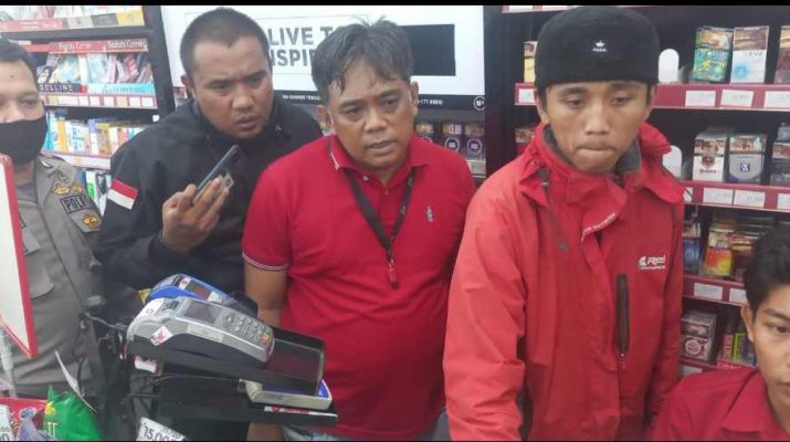 Polsek Leuwiliang Polres Bogor Buru Pelaku Perampokan Mini Market Di Desa Karacak