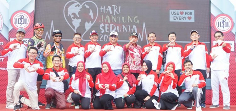 Ratusan Warga Banyumas Meriahkan Hari Jantung Sedunia Dengan Senam Jantung