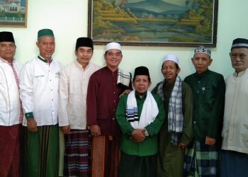 Pengajian Rutin Bulanan Majlis Ta’lim Nurul Quluub isi Tausiyah Oleh KH, Hasbullah, S.Ag