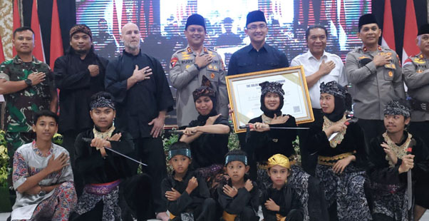 Pemprov Banten Dukung Pendaftaran Golok Banten ke Unesco