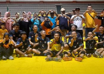 PGRI Ajibarang dan Patikraja Juara Pertandingan Bola Voli Antar PGRI Banyumas