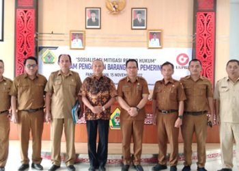 Pj.Sekda Samosir Buka Sosialisasi Mitigasi Resiko Hukum Pengadaan Barang dan Jasa
