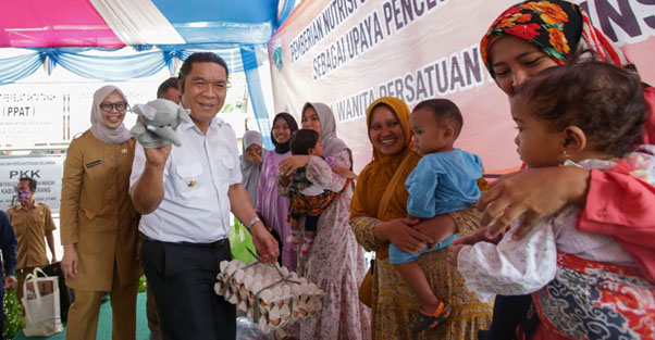 Pj Gubernur Banten Al Muktabar Ajak Orang Tua Berikan Asupan Makanan Bernutrisi Sehat Pada Anak