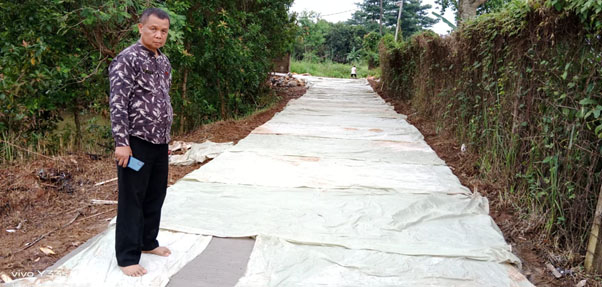 Pemerintahan Desa Situsari Launching SAMISADE T.A. 2022 di Kampung Empu RW 006, Kabel PLN Terjuntai di Lokasi Bahayakan Keselamatan Warga