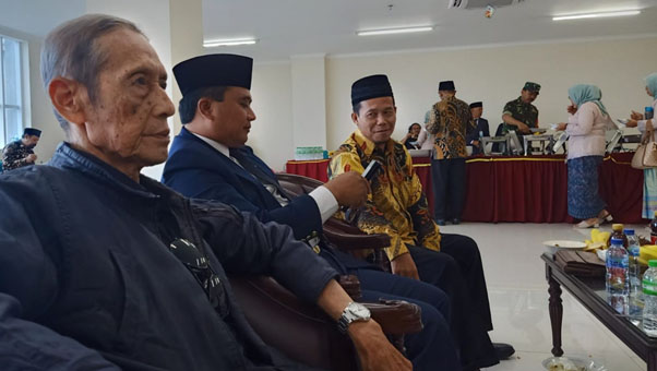 Kampus Universitas Pamulang Digeruduk Ratusan Ketua RT/RW Pondok Benda