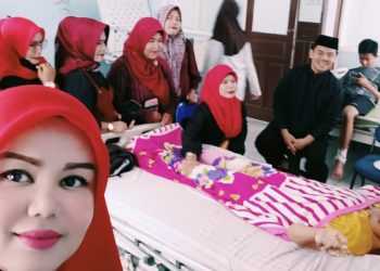 Keluar Besar Rang Caniago, Besuk  Salah Seorang Anggota Kabupaten Solok Bundo Yanti Rustam di Rawat di RS