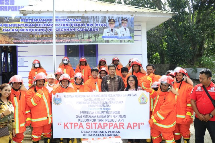 Bupati Samosir Kukuhkan Kelompok Tani Peduli API