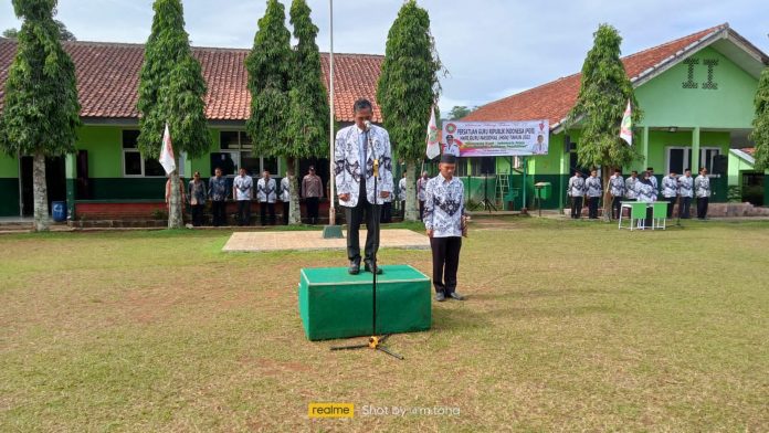 Guru se Kecamatan Jasinga Lakukan Upacara HGN Tahun 2022, Kasi Trantib Turut Hadir