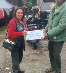 Ketua DPC.AWPI Kabupaten Bogor Diana Papilaya Kirim Bantuan Gempa Cianjur