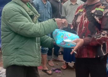 Ketua AMS, Gunung Putri Distribusikan Bantuan Korban Bencana Alam Cianjur