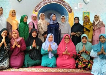 Pengajian Rutin Bulanan Majlis Ta’lim AL’ Akbar Kaum Ibu-ibu, Penceramah Ustadz Dra. Hj.Eem Qomariah.Ma
