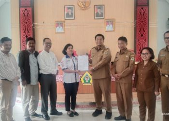 Bupati Samosir Hibahkan Lahan Pembangunan Kantor KPU Samosir